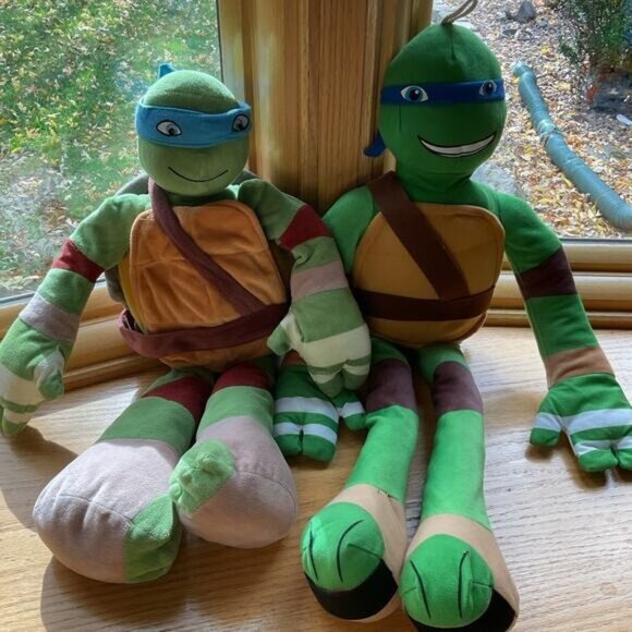 Nickelodeon Teenage Mutant Ninja Turtles Leonardo Plush Pillow Set - Picture 1 of 10